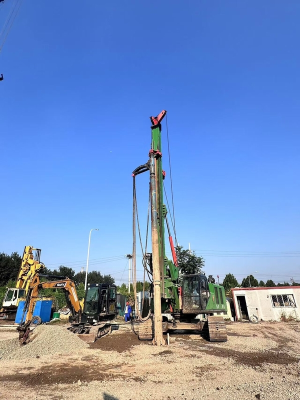 BVEM ไฮดรอลิก Vibroflot 105 KW ความเร็วหมุน 2600 R/min ความสามารถเจาะเข้าไปสูง