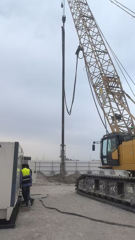 ผู้ผลิตจีน ชุดเครื่องยนต์ 176kW อุปกรณ์ Vibroflotation แท่นขุดเจาะติดตั้งระบบไฮดรอลิกกำลังร่วม